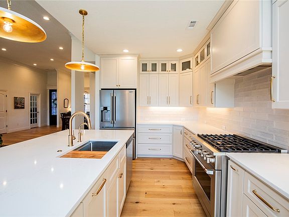 4th image of 5620 Brighton Rd