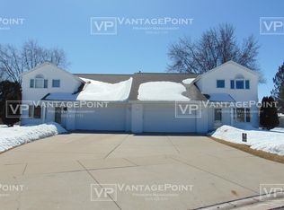 1631 Ponderosa Ave, Green Bay, WI 54313