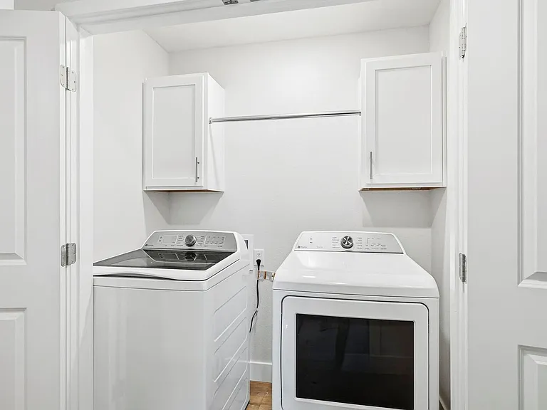 1753 E Macon St — Photo 21