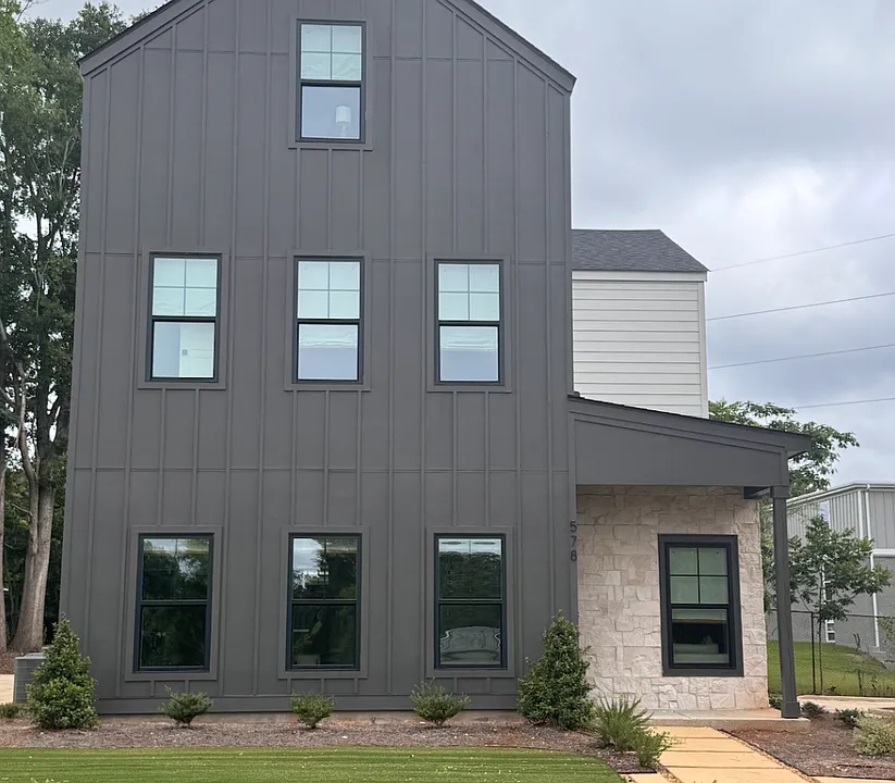 578 Pride Ave