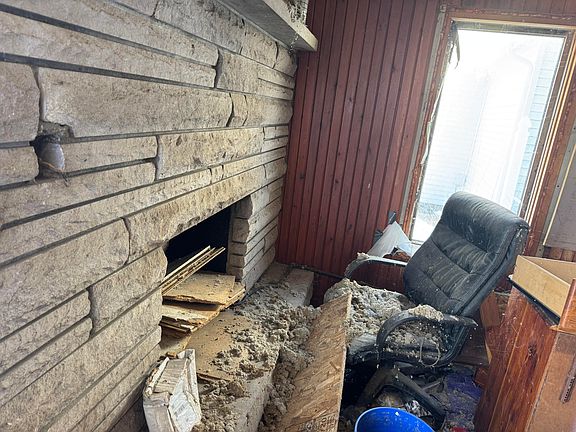 5th image of 101 S Hamlet St