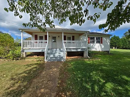 2 bed, 2496 sqft, $1,800 — Photo 2