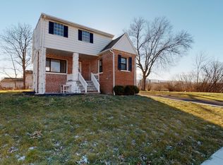 1918 Rugby St, Twinsburg, OH 44087