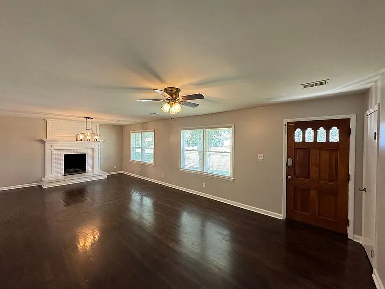 101 Rainbow Dr — Photo 6