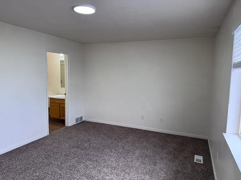 2455 W 450 N #3 — Photo 13