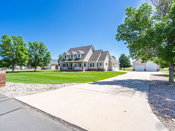 2nd image of 304 N Shore Cir