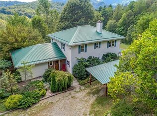 95 Stonegate Trl, Leicester, NC 28748