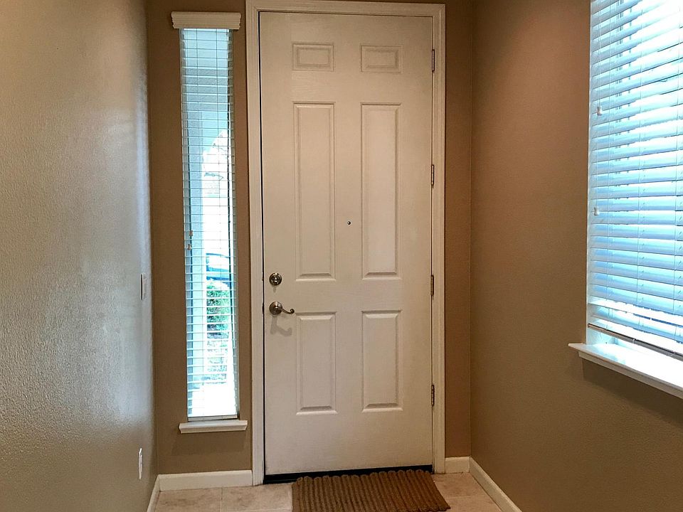 1st image of 151 Barnhart Cir