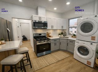 14-11 30th Dr #2, Astoria, NY 11102