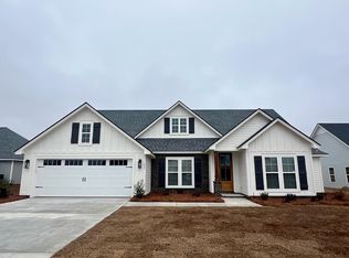 153 Audrey Ln, Hahira, GA 31632