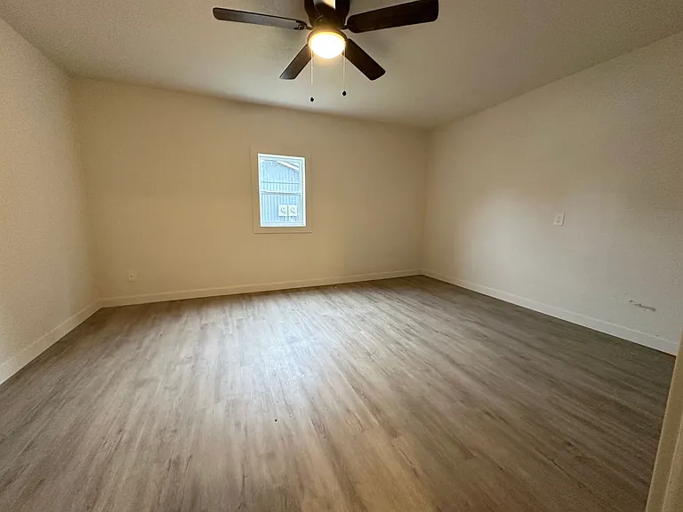 2795 N Clark Ct — Photo 8
