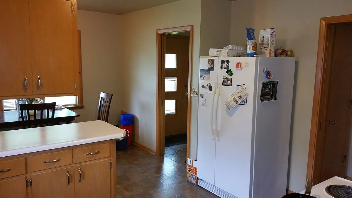 3 bed, 2.0 bath, 1721 sqft, $2,550 — Photo 4