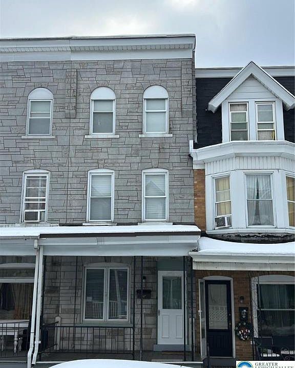 1st image of 616 1/2 N Poplar St