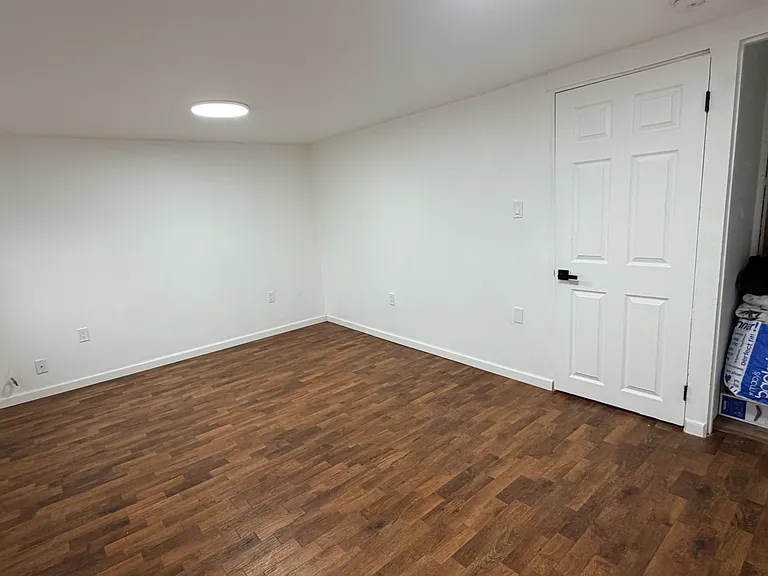 14R Phoenix St — Photo 16