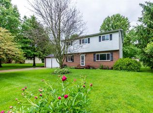 409 Graceland Ave, London, OH 43140
