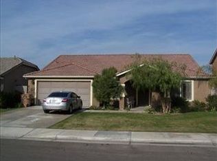 9008 Staten Island Dr, Bakersfield, CA 93311