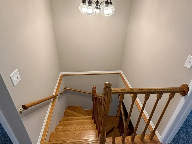 103 N Greenfield Ave — Photo 15