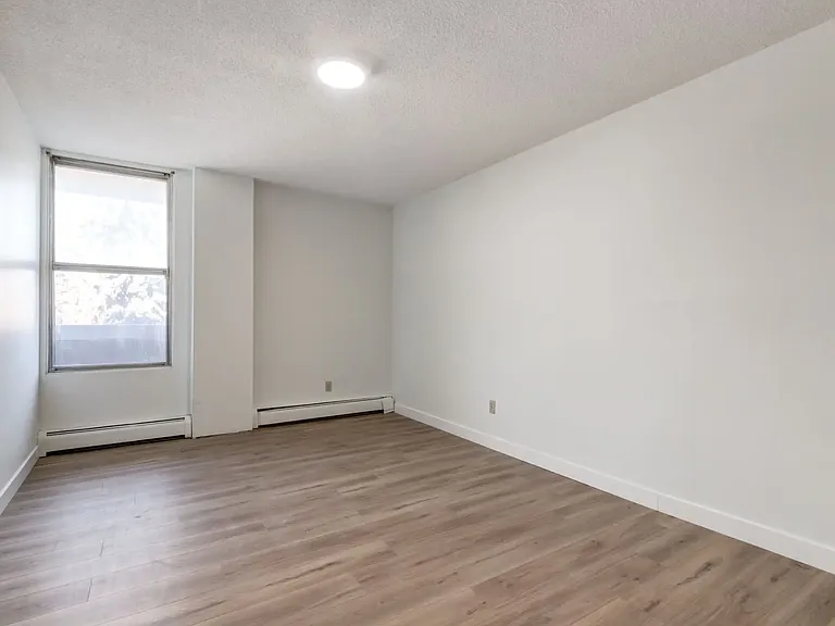 115 25th Ave SW #403 — Photo 38