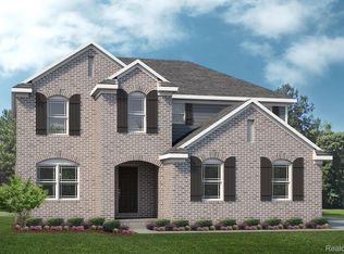 41221 Snowdon Dr, Clinton Township, MI 48038