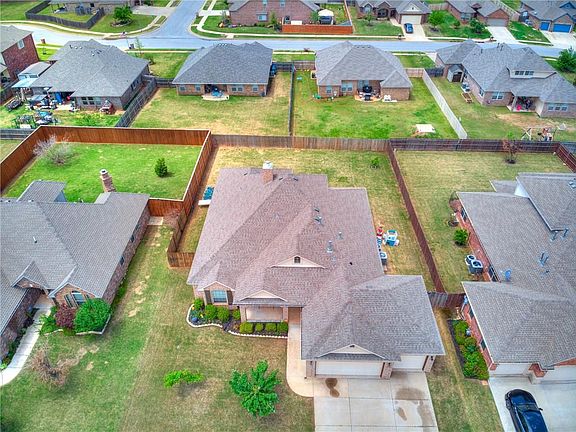 4th image of 8721 Stacy Lynn Ln