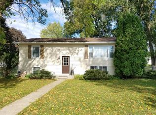140 E Main St, Utica, MN 55979