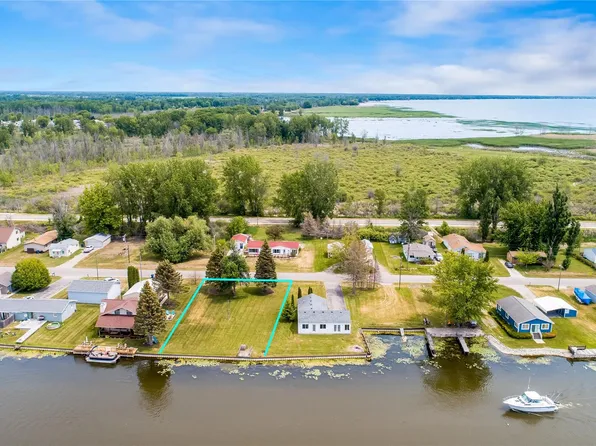 1840 S Riverside Dr, Au Gres, MI 48703