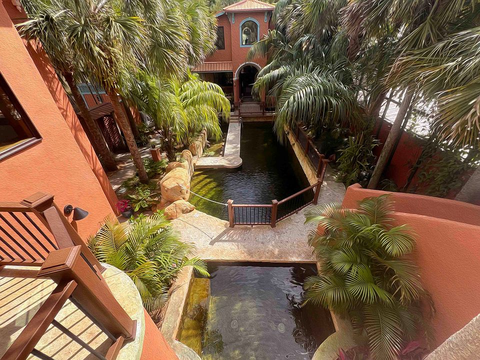 View from the bridge to the Casita
