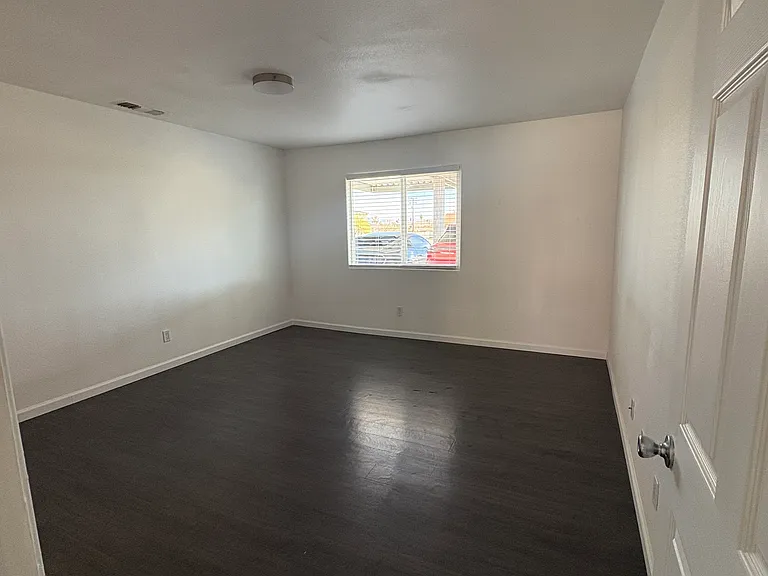 73538 Sun Valley Dr #4 — Photo 5