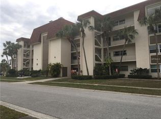 209 NE Lincoln Cir N APT 208, Saint Petersburg, FL 33702