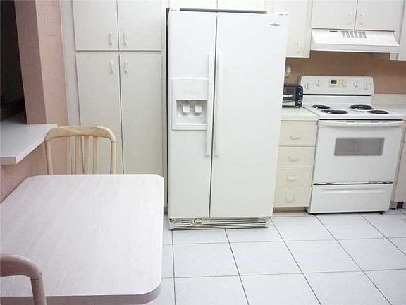 3rd image of 8970 S Hollybrook Blvd APT 110