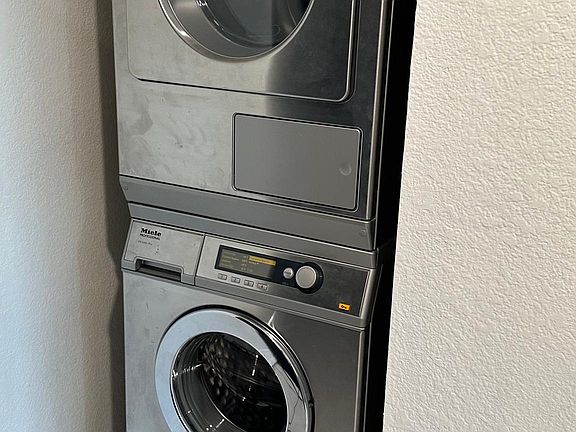 4th image of 3780 Ocean View Ave APT 10