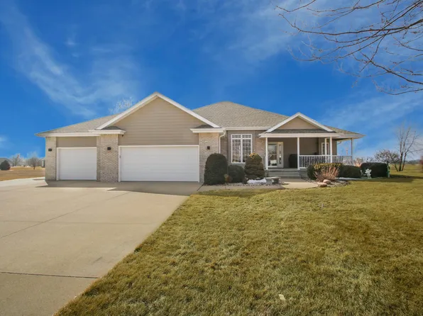 304 Fieldstone Ct, Jefferson, SD 57038