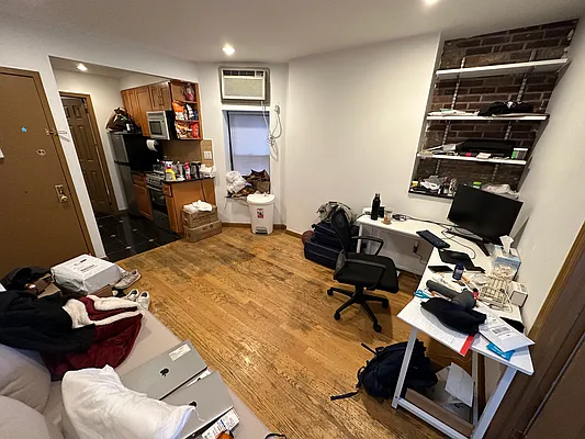 Rented by J Misrahi Realty Corp | media 17