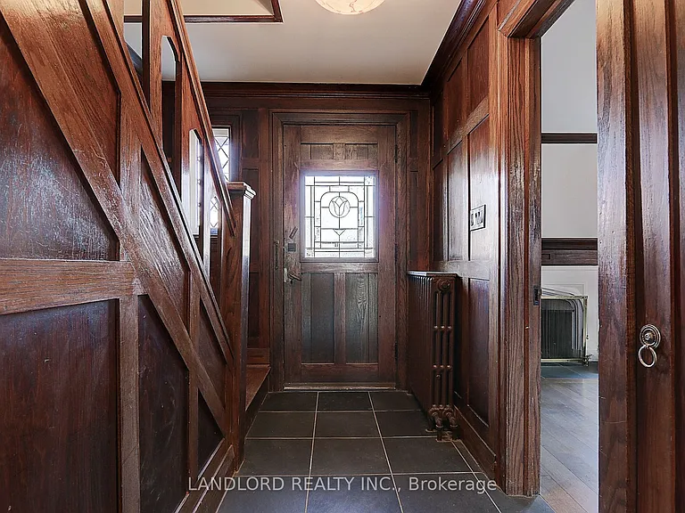 138 Fallingbrook Rd — Photo 31