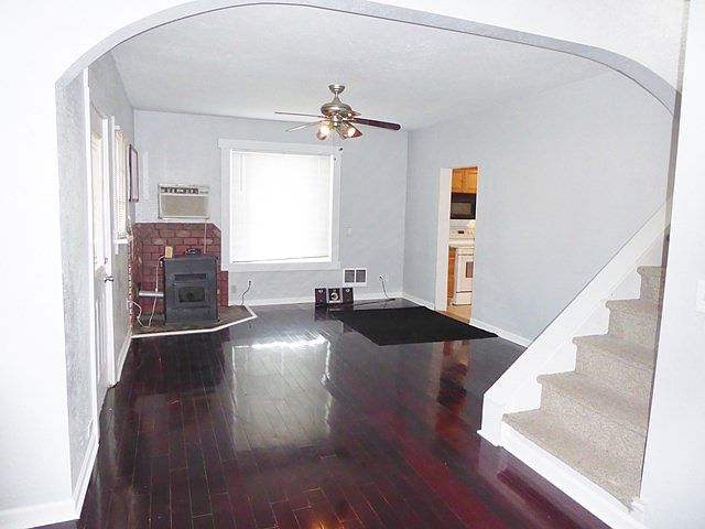 1st image of 519 Coppei Ave