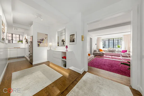 Rented by CORE | media 12