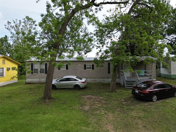 210 Devils Rd, Goodrich, TX 77335