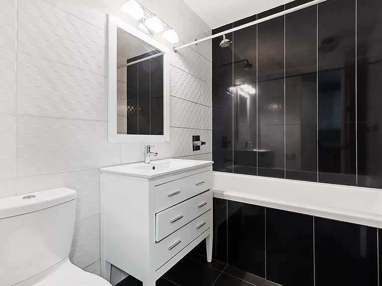 1 Lexington Ave #A — Photo 8
