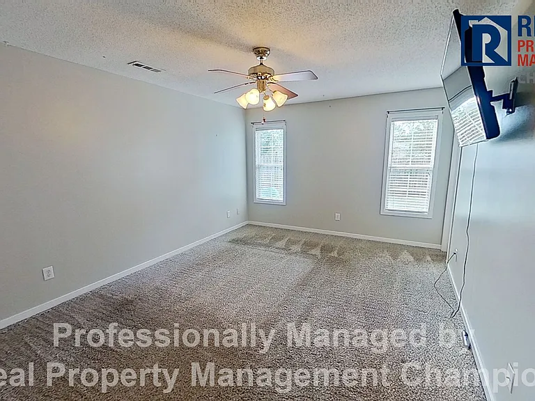 7410 Milan Ct — Photo 7