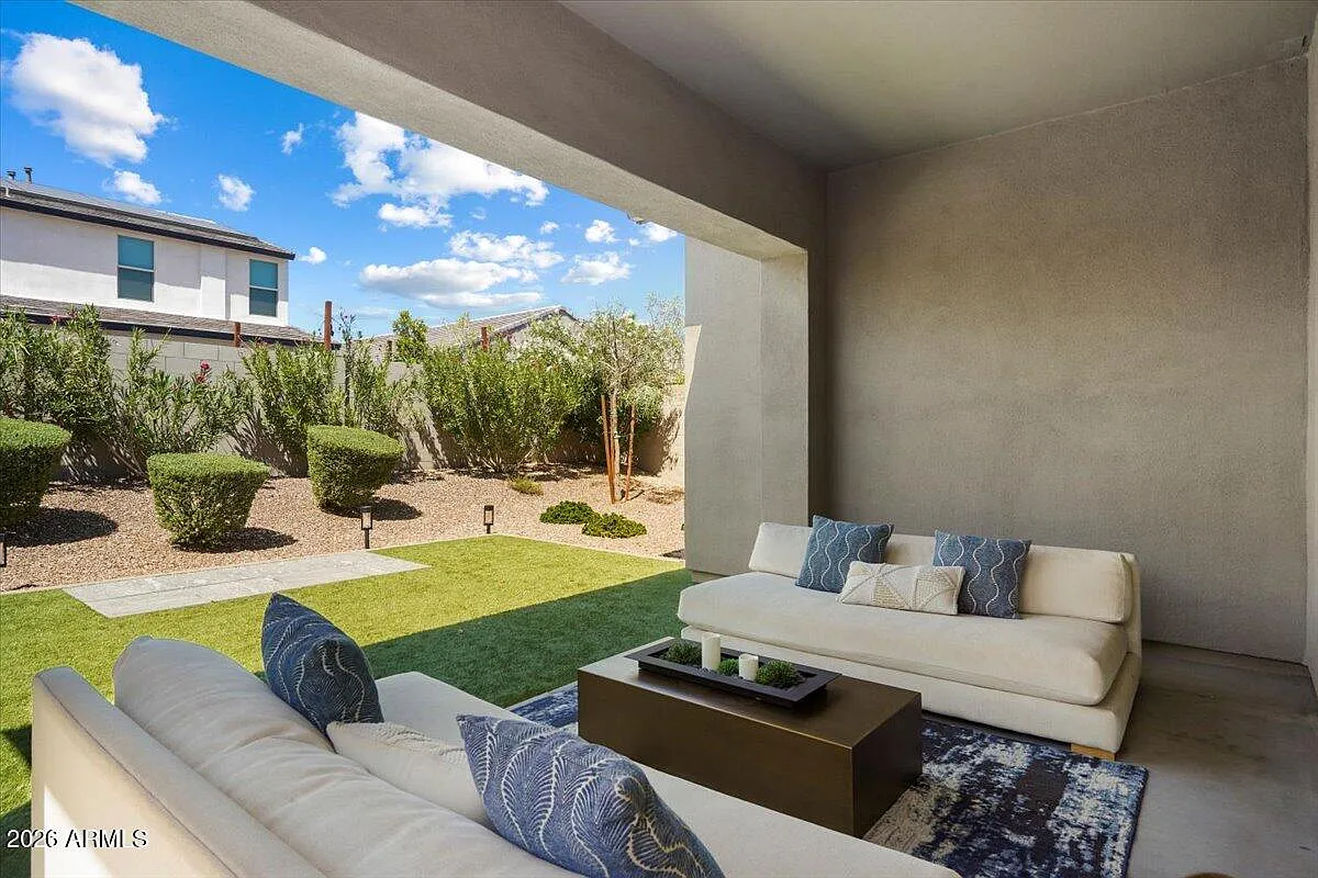 4 bed, 3.0 bath, 2030 sqft, $3,750 — Photo 1