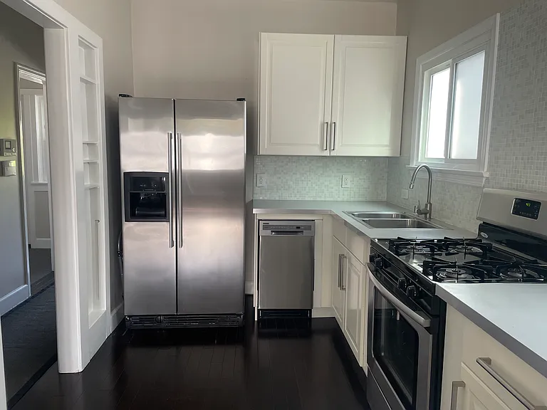 1118 N Poinsettia Dr #1/2 — Photo 24