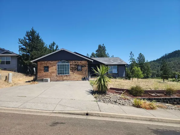 731 Brier Ct, Winston, OR 97496