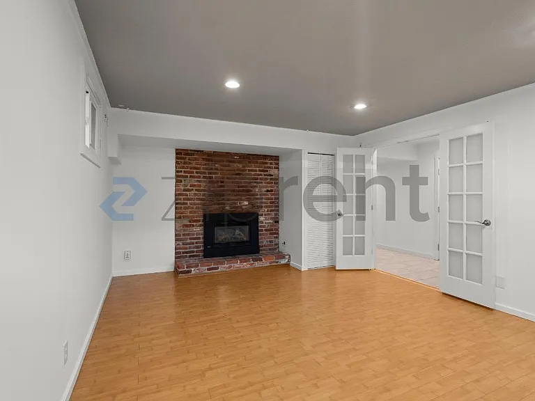 2915 Harris Pl S — Photo 19