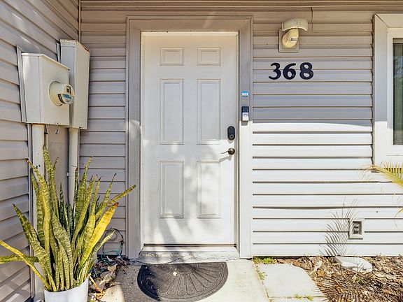 4th image of 368 Chandler St