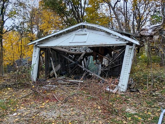 4th image of 434 Oakley Ave