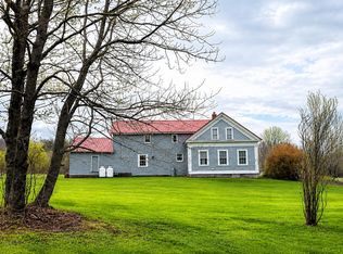 15 Daniels Rd W, Albany, VT 05820
