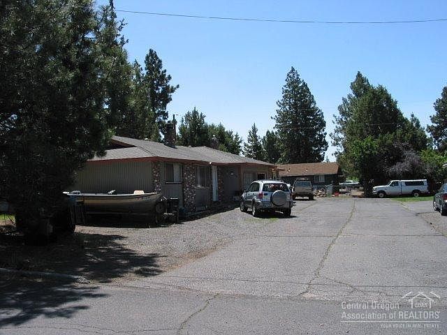 2nd image of 1631 SE Tempest Dr
