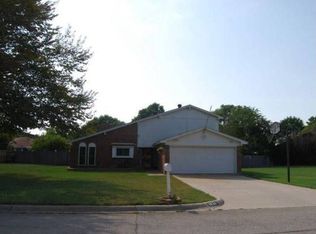 1836 Timberline Dr, Benbrook, TX 76126