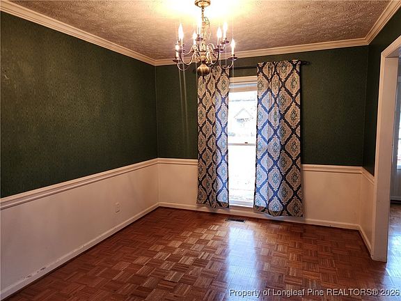 5th image of 3905 Clearwater Dr