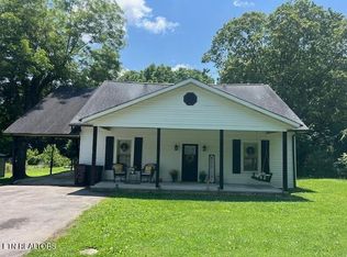 1765 Outer Dr, Lenoir City, TN 37771